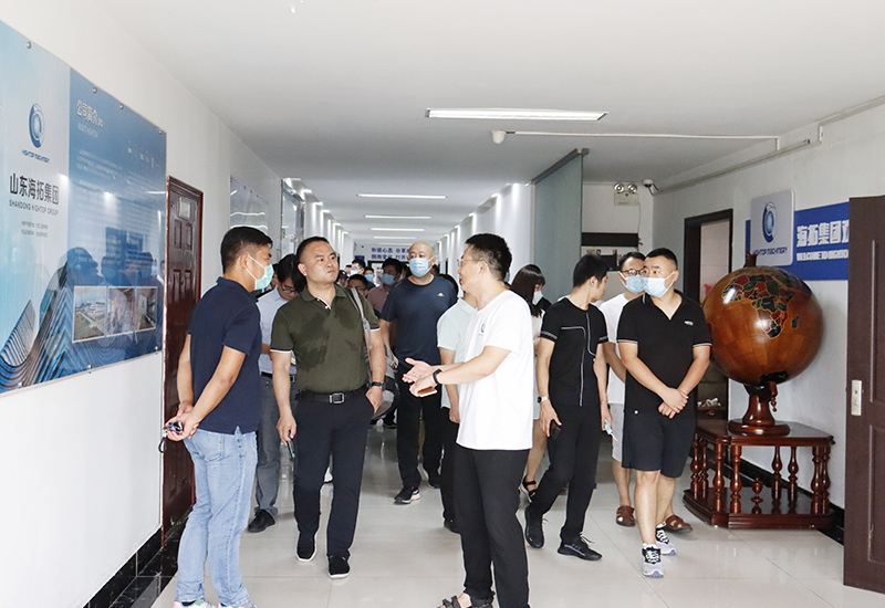 热烈欢迎阿里巴巴寻梦之旅团队莅临山东精拓工程机械有限公司参观学习